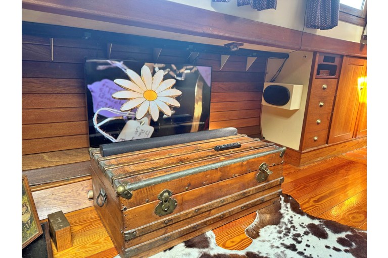 Peniche Hollandaise 19.08 Luxe Motor