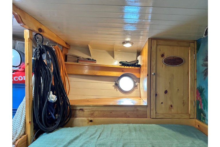 Peniche Hollandaise 19.08 Luxe Motor