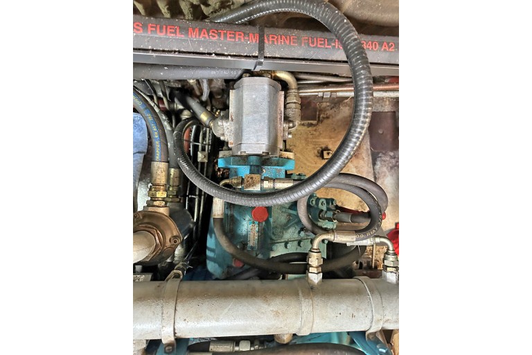 Peniche Hollandaise 19.08 Luxe Motor