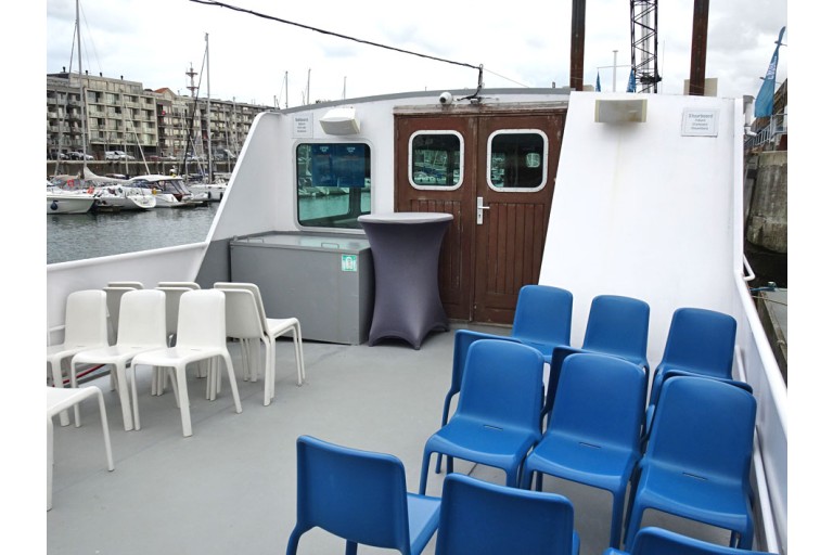 Day passenger ship 200 pax, Rhine certificate