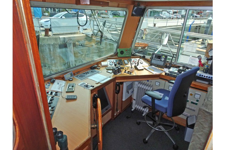 Day passenger ship 200 pax, Rhine certificate