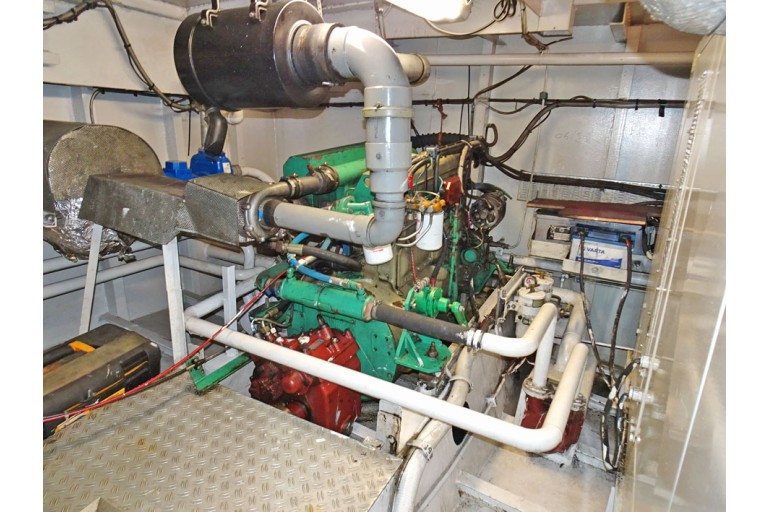Day passenger ship 200 pax, Rhine certificate