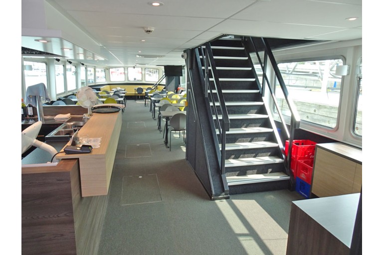 Day passenger ship 200 pax, Rhine certificate