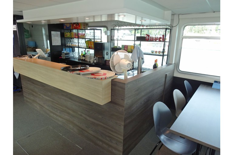 Day passenger ship 200 pax, Rhine certificate