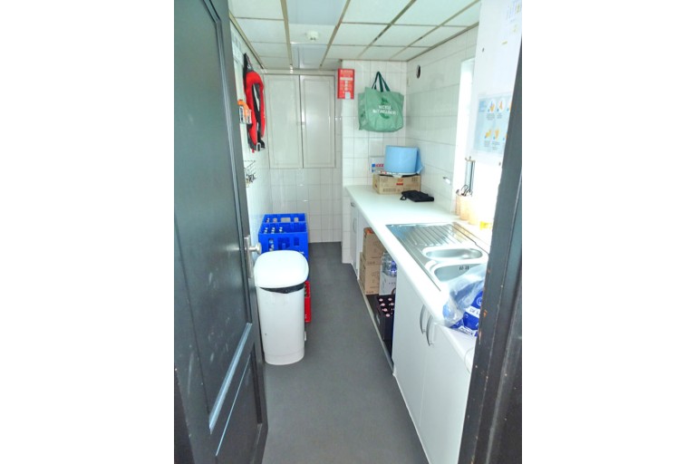 Day passenger ship 200 pax, Rhine certificate