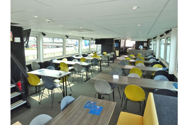 Day passenger ship 200 pax, Rhine certificate