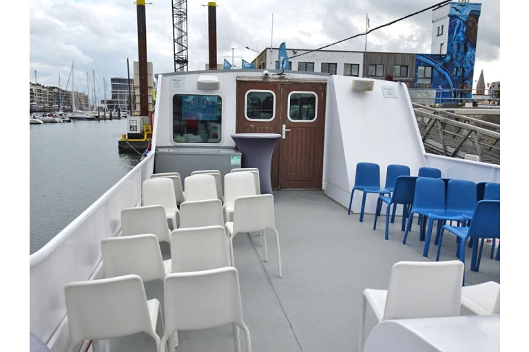 Day passenger ship 200 pax, Rhine certificate