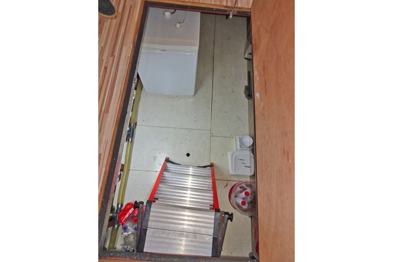 Rhine certified Sailing Live Aboard Barge 26.30