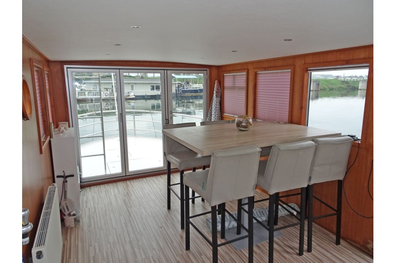 Rhine certified Sailing Live Aboard Barge 26.30