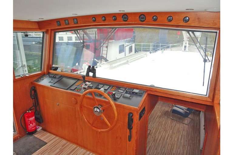 Rhine certified Sailing Live Aboard Barge 26.30