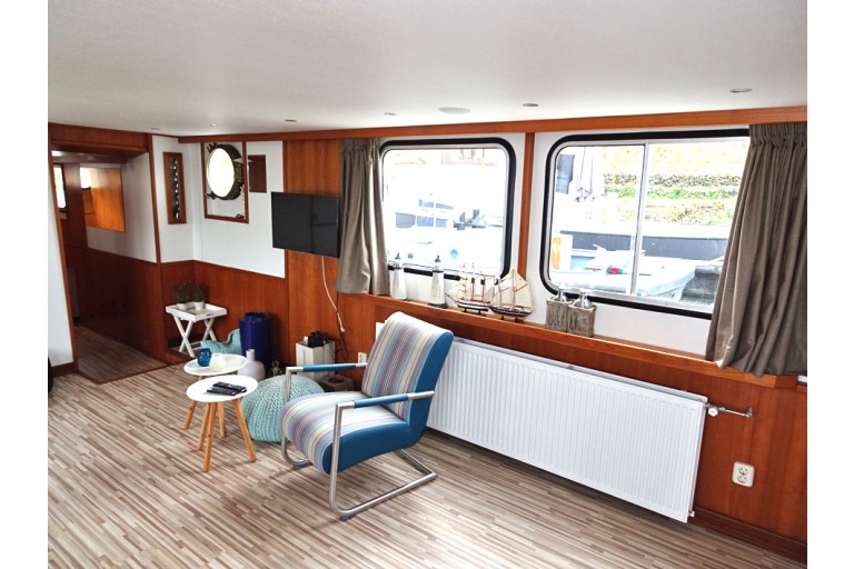 Rhine certified Sailing Live Aboard Barge 26.30