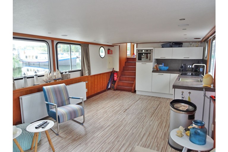 Rhine certified Sailing Live Aboard Barge 26.30