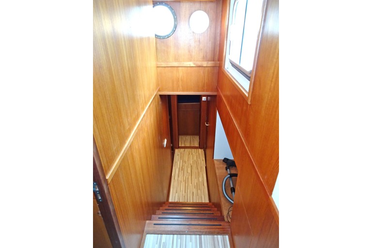 Rhine certified Sailing Live Aboard Barge 26.30