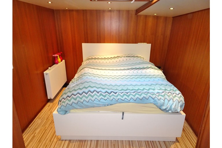 Rhine certified Sailing Live Aboard Barge 26.30