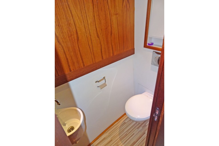 Rhine certified Sailing Live Aboard Barge 26.30