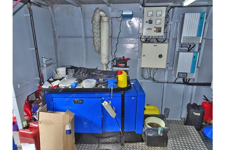 Rhine certified Sailing Live Aboard Barge 26.30