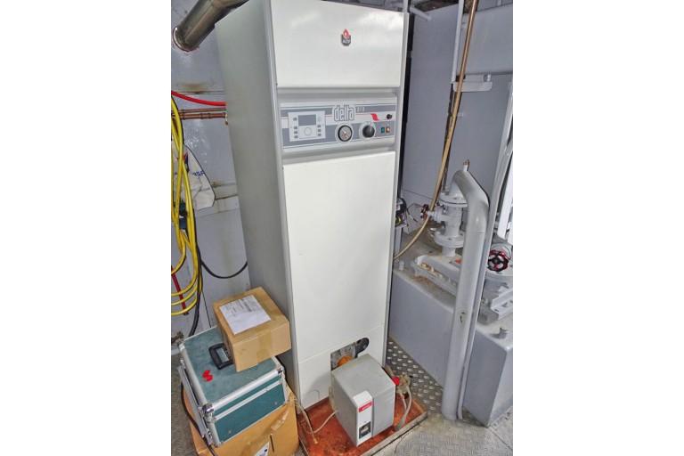 Rhine certified Sailing Live Aboard Barge 26.30