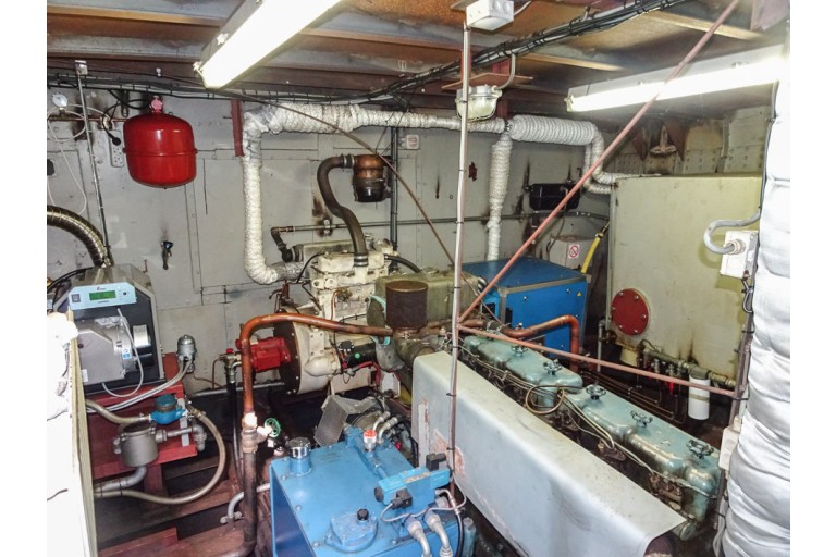 Peniche Hollandaise 27.00 avec certificat, Luxe Motor