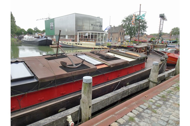 Dutch Barge IJsselaak 19.59