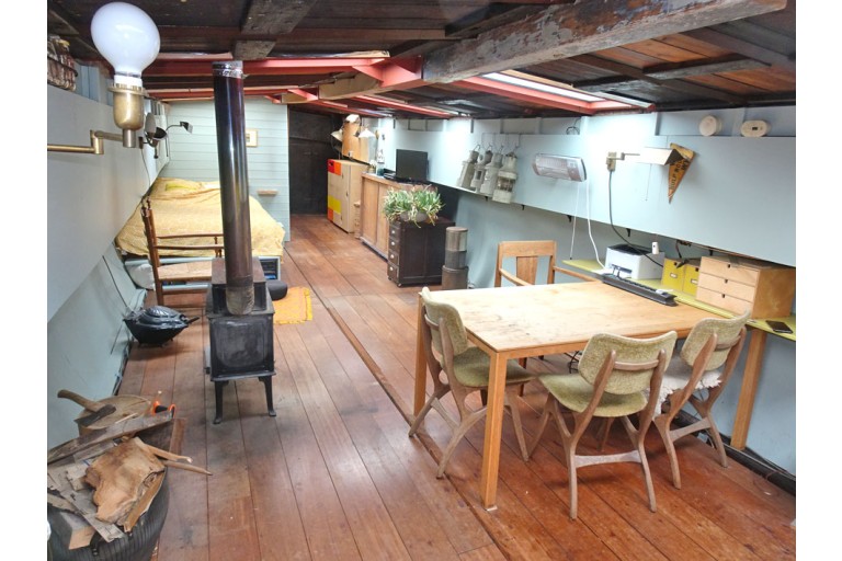 Dutch Barge IJsselaak 19.59