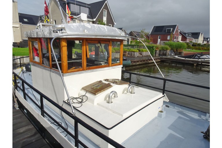 Luxe Motor 21.09 with certificate