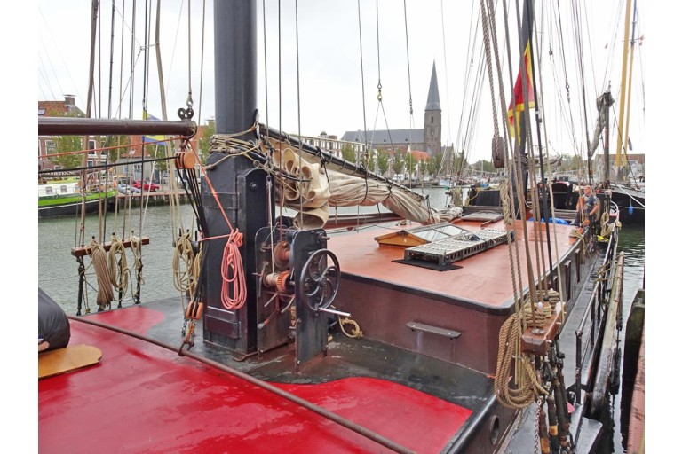 Two-masted Charter Clipper for 28 night guests