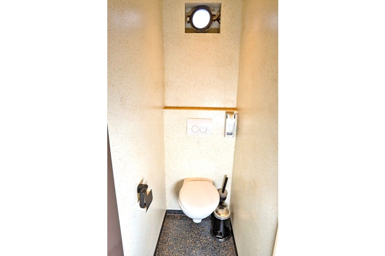 Two-masted Charter Clipper for 28 night guests