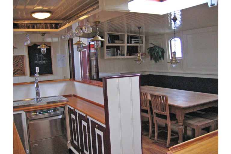 Two-masted Charter Clipper for 28 night guests