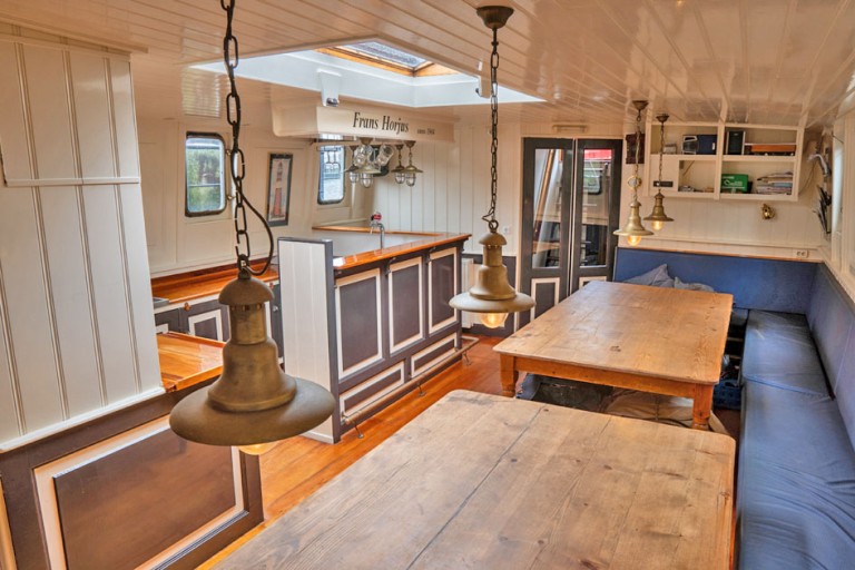 Two-masted Charter Clipper for 28 night guests