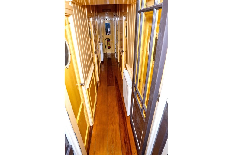 Two-masted Charter Clipper for 28 night guests