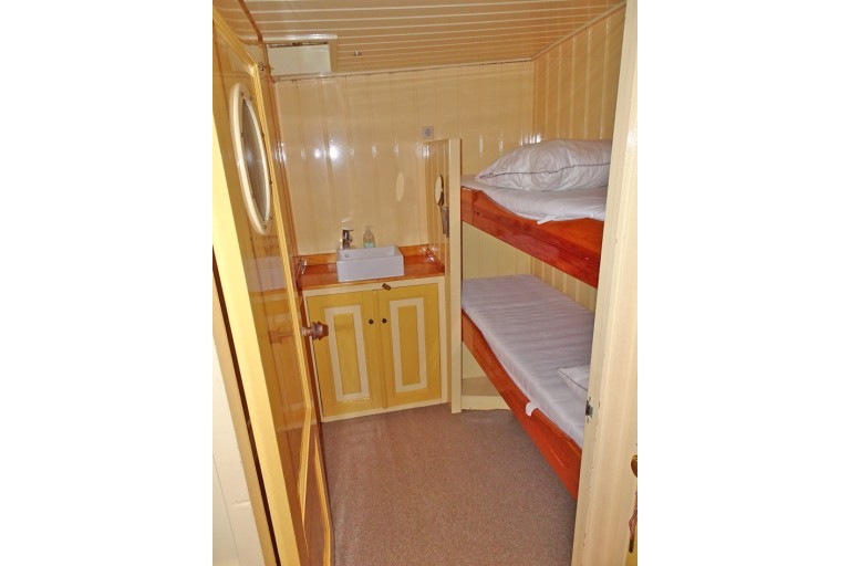 Two-masted Charter Clipper for 28 night guests