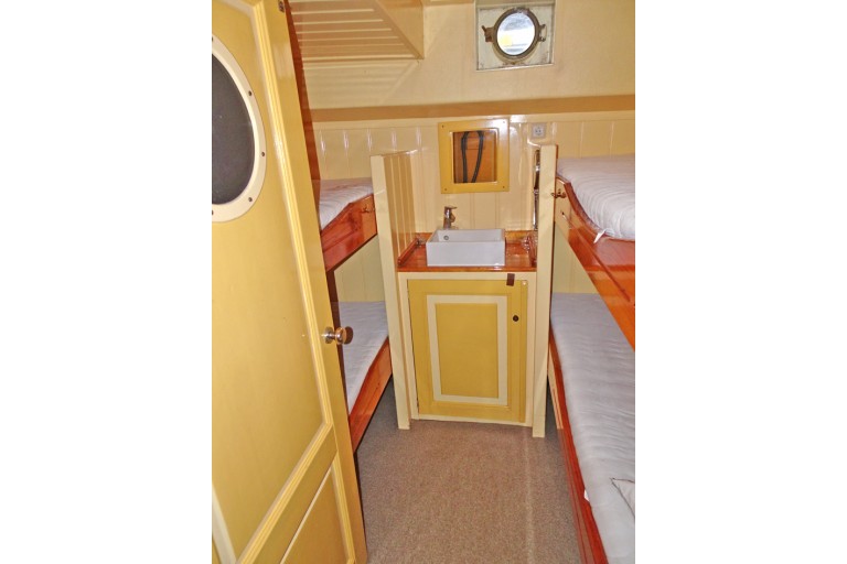 Two-masted Charter Clipper for 28 night guests