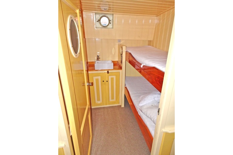 Two-masted Charter Clipper for 28 night guests