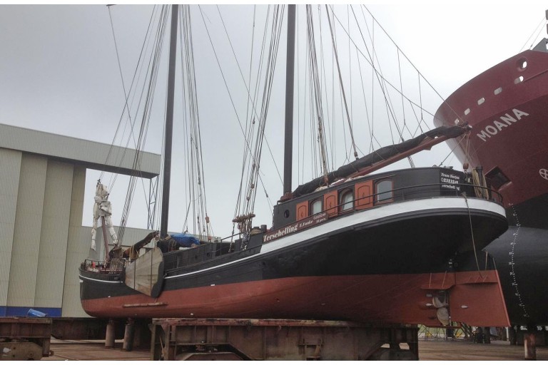 Two-masted Charter Clipper for 28 night guests