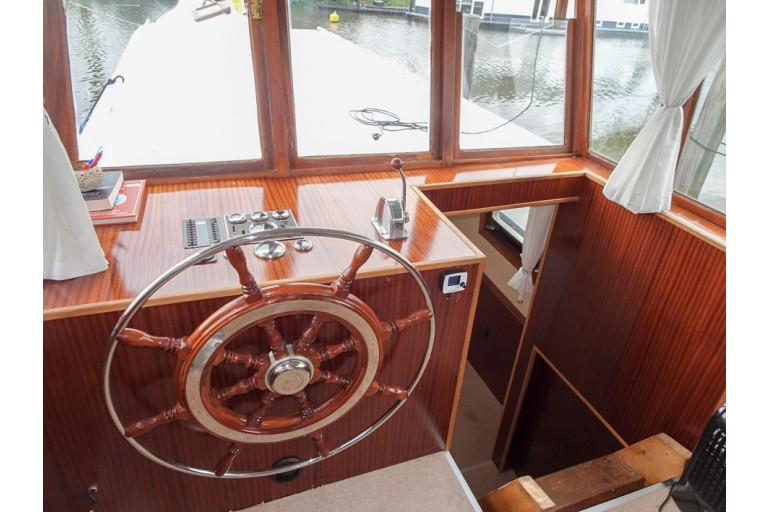 Dutch Barge 19.10
