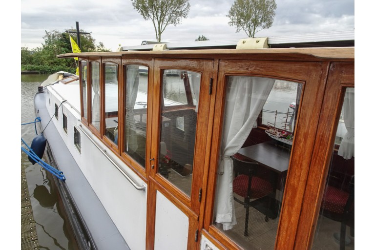 Dutch Barge 19.10