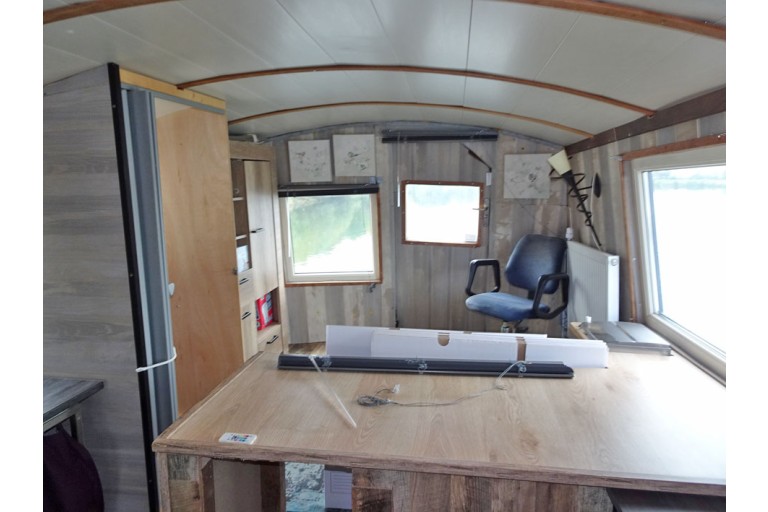 Live Aboard Barge 19.40