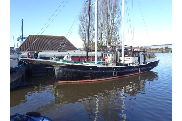 Cotre Péniche à voile 18.00 avec ES-TRIN