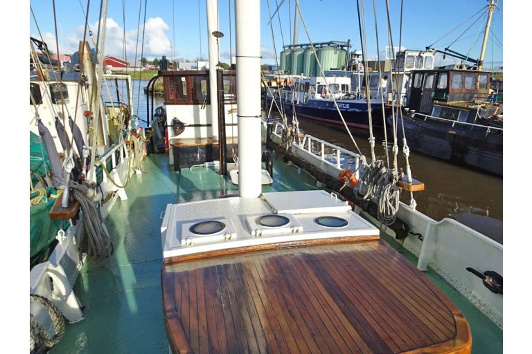 Cotre Péniche à voile 18.00 avec ES-TRIN