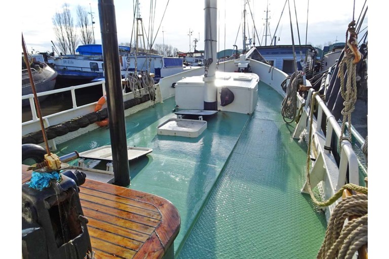 Cotre Péniche à voile 18.00 avec ES-TRIN