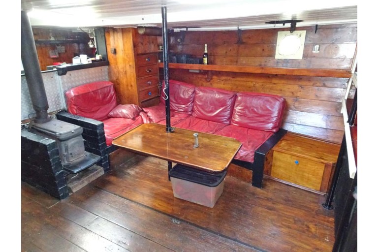 Cotre Péniche à voile 18.00 avec ES-TRIN