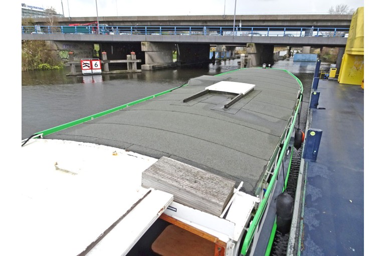 Salonboot 30 passagiers