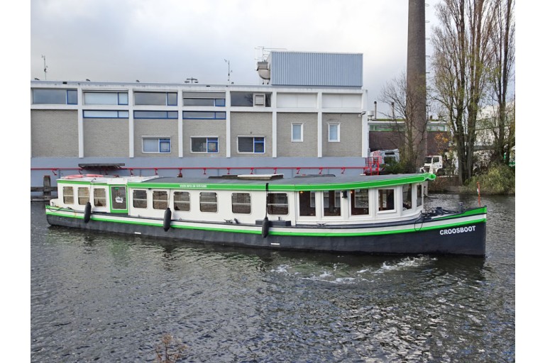 Salonboot 30 passagiers