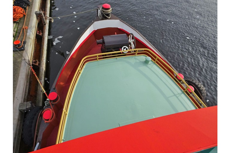 Schlepper / Schubboot 16.84 mit ES-TRIN