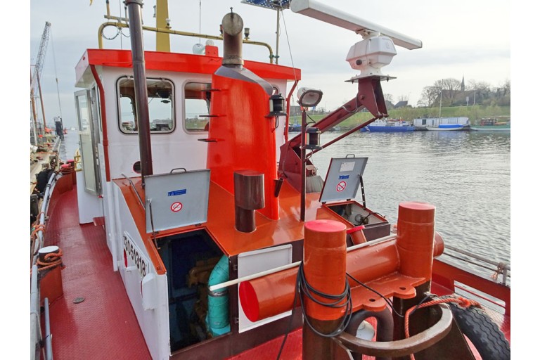 Schlepper / Schubboot 16.84 mit ES-TRIN