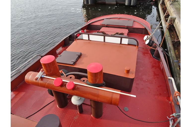 Schlepper / Schubboot 16.84 mit ES-TRIN