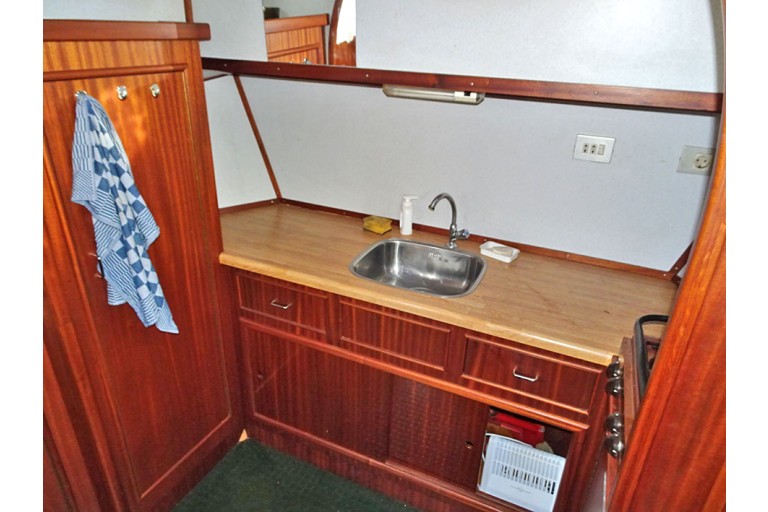 Schlepper / Schubboot 16.84 mit ES-TRIN