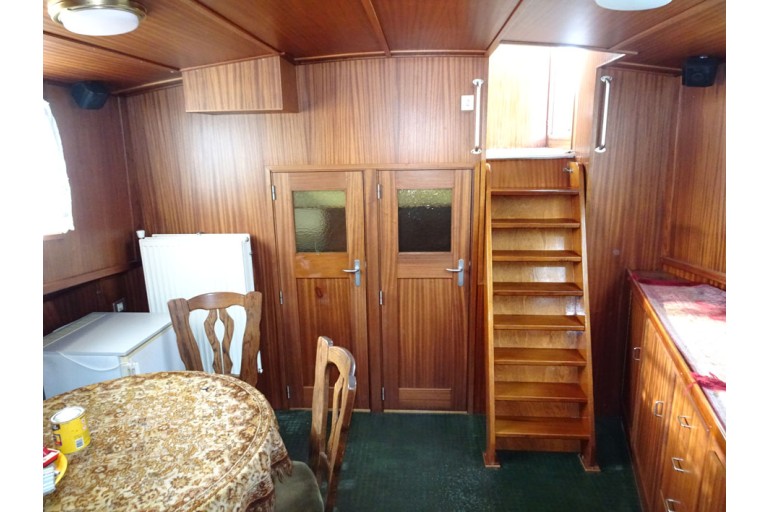 Schlepper / Schubboot 16.84 mit ES-TRIN