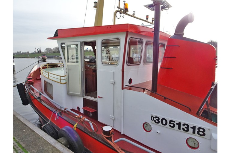 Schlepper / Schubboot 16.84 mit ES-TRIN