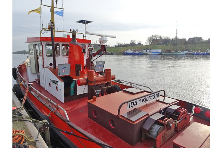 Schlepper / Schubboot 16.84 mit ES-TRIN